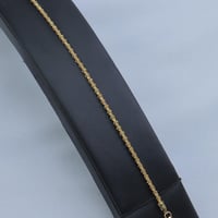 اسوارة ذهب مقمش بتصميم ناعم عيار 18 وزن 4.15 جرام