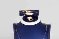 طقم ذهب المسيكاء تصميم ايطالي عيار 18 وزن 11.1 جرا...