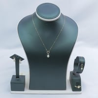 طقم ذهب عيار 18 بتصميم دمعة ألماسي وزن 4.5 جرام