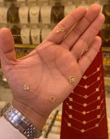 عقد وردات الفانكيلف عيار 18 وزن 1.6