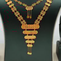 طقم ذهب عيار 21 وزن 8.56 جرام