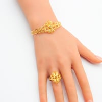 سوارة ذهب مع الخاتم عيار 21 وزن 8.98 جرام