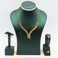 طقم ذهب الديور عيار 21 وزن 7.2 جرام بتصميم هندسي ا...