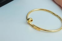 سوارة ذهب المسمار عيار 18