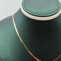 عقد ذهب الفلات عيار 18 وزن 4.2 جرام