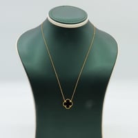 عقد ذهب الفان كليف مطعم بحجر الزركون الاسود عيار 1...