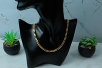 سلسال جنزير ذهب عيار 18 بتصميم كلاسيكي وزن 7.5 جرا...