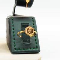 طقم ذهب ناعم عيار 21 وزن 3.67 جرام بتعليقة مزخرفة