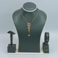 طقم ذهب عيار 21 وزن 2.7 جرام