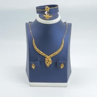 طقم ذهب عيار 21 وزن 8.3 جرام