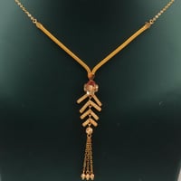 عقد ذهب عيار 21 وزن 5.58 جرام