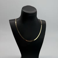 عقد ذهب الفلات سادة عيار 18 وزن 6.2 جرام