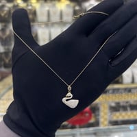 عقد ذهب تصميم الماس عيار 18 وزن 2.47 جرام