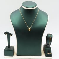 طقم ذهب الشومية تصميم الماسي عيار 18 وزن 5.35 جرام