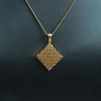 نصف طقم ذهب المنثورة عيار 21 وزن 6.45 جرام