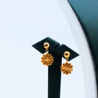 طقم ذهب الوردات ثلاثة دور عيار 21 وزن 19.3 جرام