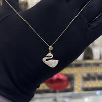 عقد ذهب تصميم الماس عيار 18 وزن 2.47 جرام