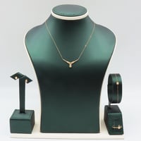 طقم ذهب بناتي عيار 18 وزن 2.12 جرام بتصميم الماسي...