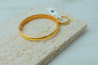 اسوارة مع خاتم ذهب عيار 21 بتصميم حصري انيق