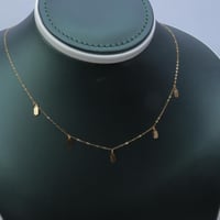 تشوكر ذهب عيار 21 وزن 0.5 جرام