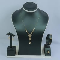 طقم ذهب عيار 18 بتصميم الماسى عصري وزن 3.08 جرام