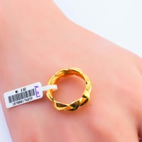 دبلة ذهب عيار 21 تصميم أمواج وزن 2.57 جرام – فخامة...