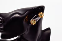 حلق ذهب مدور عيار 21 موديل الرمش مع لولو زيتي