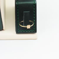 طقم ذهب بناتي عيار 18 وزن 2.12 جرام بتصميم الماسي...