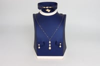 طقم ذهب البوشرون نواعم عيار 18 وزن 4.3 جرام