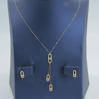 طقم ذهب نواعم تصميم الماسي عيار 18 وزن 2.5 جرام