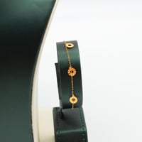 طقم ذهب ناعم عيار 21 وزن 3.68 جرام بتعليقة دائرية