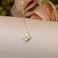 عقد ذهب ناعم اللون الصدفي عيار 18 وزن 0.5 جرام