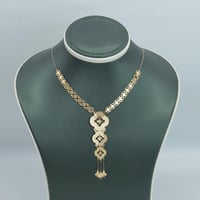 عقد ذهب عيار 18 وزن 1.9 جرام