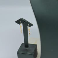 طقم ذهب عيار 21 وزن 2.77 جرام