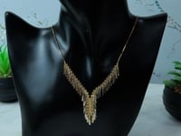 عقد ذهب فخم بتصميم ياباني عيار 18 | الوزن 7.6 جرام