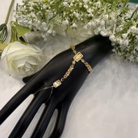 كف ذهب نواعم تصميم الوردة عيار 18