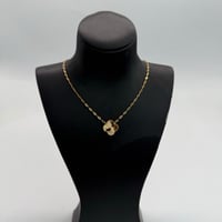 عقد ذهب الفان كليف بتصميم الجنزير عيار 21