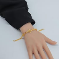 اسوارة ذهب عيار 21 وزن 9.41 جرام