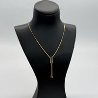 سبحة ذهب نواعم عيار 21 بتصميم عصري وزن 2.6 جرام