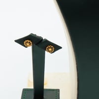 طقم ذهب ناعم لبس يومي عيار 21 وزن 4.33 جرام بتصميم...