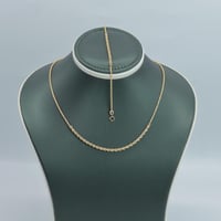 كلكشن عقد واسوارة المبروم ذهب عيار18 وزن 2.8 جرام