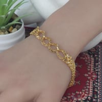 اسوارة غصن الزيتون بتصميم الجنزير ذهب عيار 21 وزن...