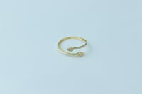 خاتم ذهب تصميم ايطالي بلمسة الماسية عيار 18 وزن 1....