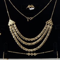 طقم ذهب الفان كليف ثلاثة دور عيار 21 وزن 15 جرام