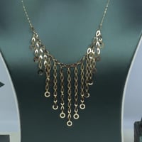 افخم طقم ذهب عيار 18 شلال كامل الاناقة بوزن 4.35 ج...