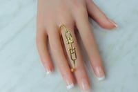 اسوارة مونيكا ذهب عيار 18 لأطلالة فاخرة