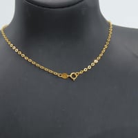 مخنق ذهب عيار 21 وزن 2.86 جرام