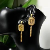 حلق ذهب طويل عيار 21 بتصميم سبيكة فخم بوزن 5.4 جرا...