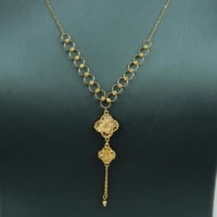 سلسال ذهب تصميم الفان كليف عيار 21 وزن 4.28 جرام