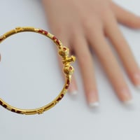 اسوارة ذهب عيار 21 بتصميم هندي فخم بوزن 9.7 جرام